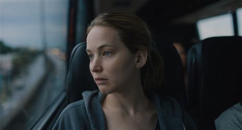 jennifer lawrence causeway.